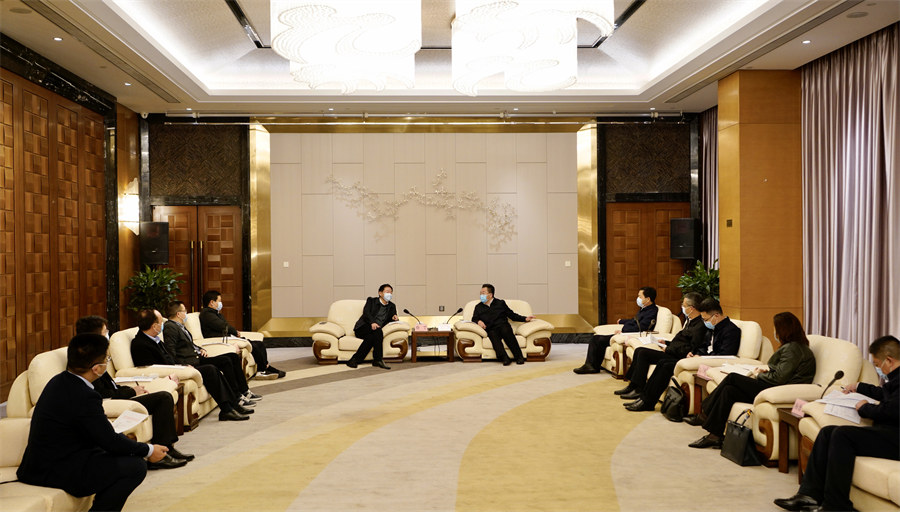 省尊龙凯时集团党委书记、董事长任丁率队赴南充调研